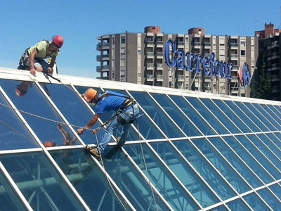 Des vitres sales ? Faites confiance à nos techniciens qualifiés
